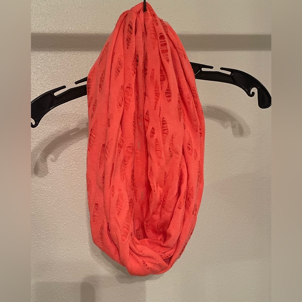 Infinity scarf